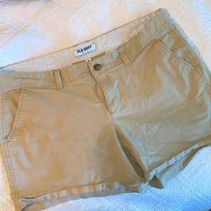 Old navy tan  shorts size 14